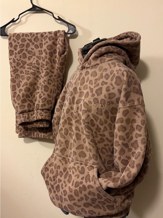 Comfrt Pants - Leopard print Comfrt Hoodie and Sweatpants
